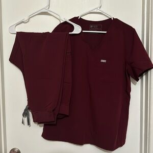 Figs scrubs